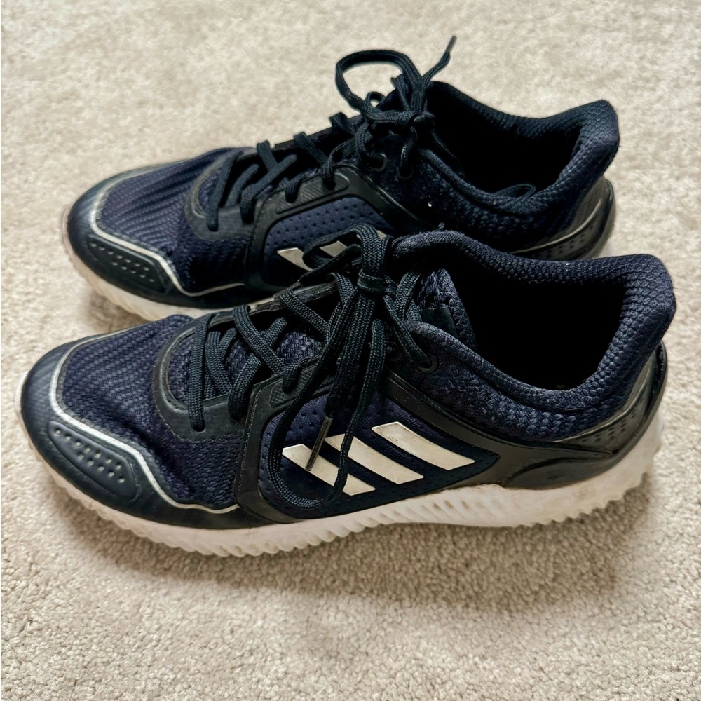 Adidas Climawarm Bounce tennis shoes